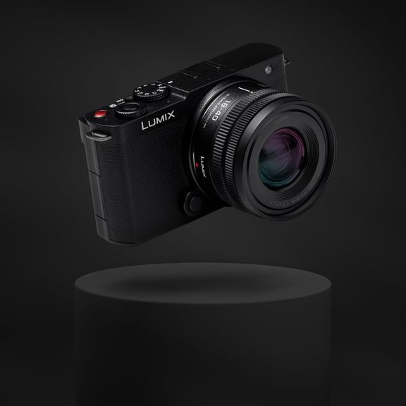 zooom project lumix product image black